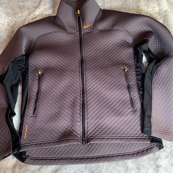 nike sphere thermal jacket